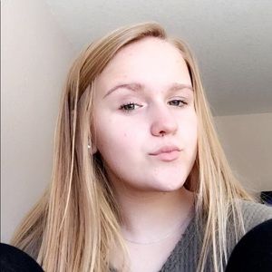 Meet your Posher, Alisa